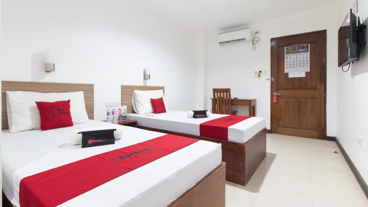 Reddoorz Plus Near Vigan City Commercial Center Zewnętrze zdjęcie
